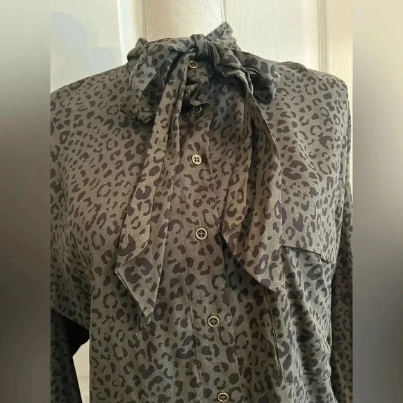 Zara animal leopard print khaki button down shirt size XS - Picture 9 of 12